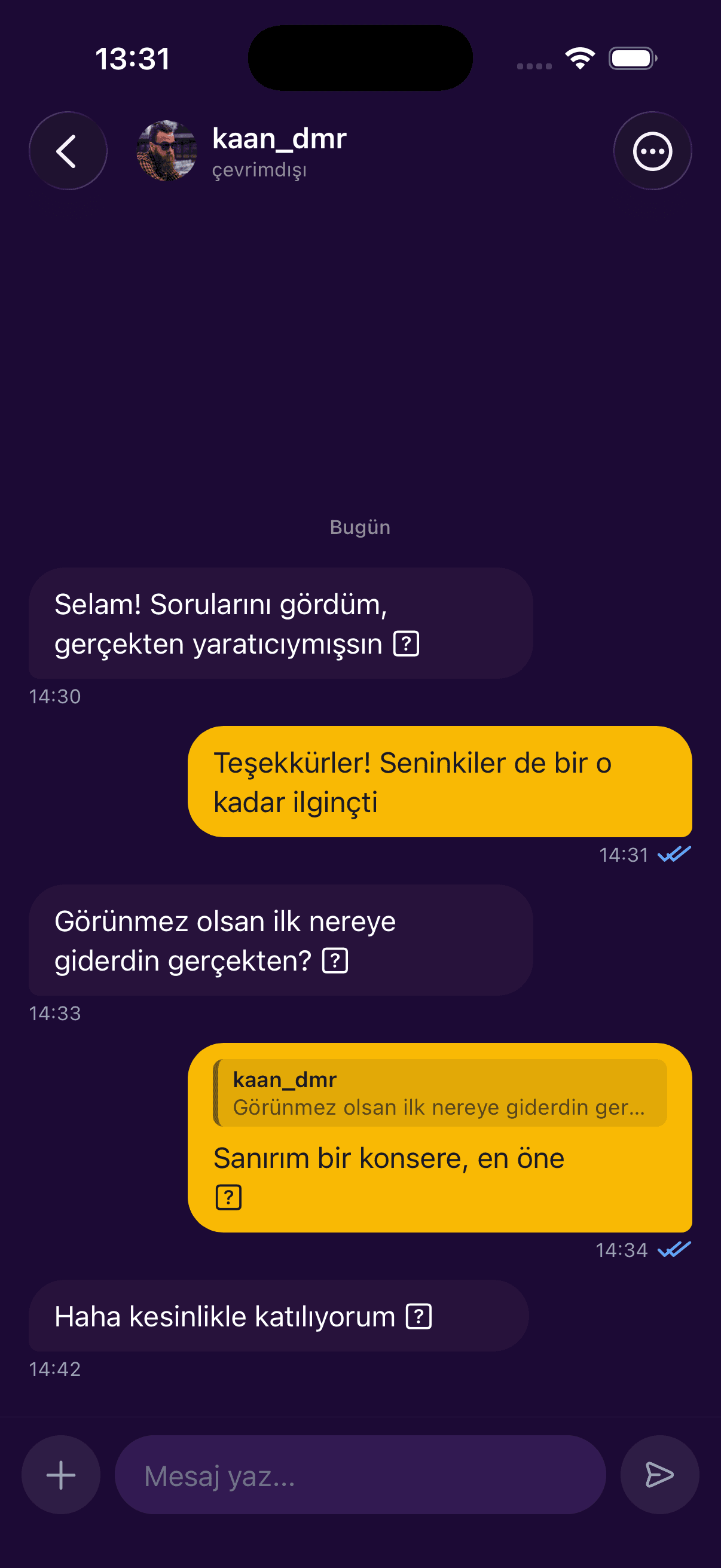 What IF? sohbet ekranı